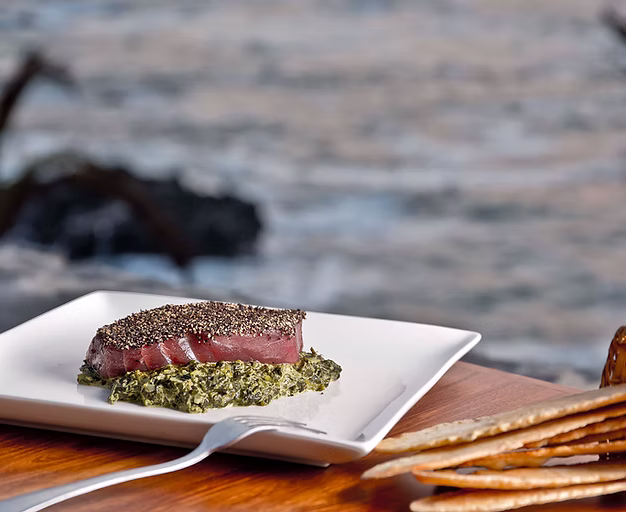 Filete de Atún Sellado a la Pimienta Negra